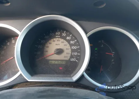 2005 Toyota Tacoma Prerunner V6 z USA, uszkodzony, nr VIN 5TEKU72N35Z109770